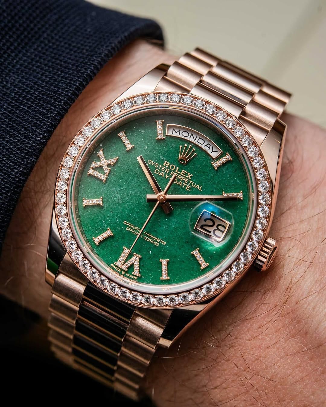 Rolex 7AA Day-Date Men’s Watch Green Dial Premium Rose Gold Bezel 3 Rolex 7AA Day-Date Men’s Watch Green Dial Premium Rose Gold Bezel wrist view