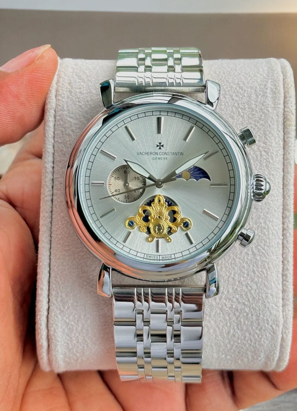 Vacheron Constantin 7AA Chronograph Men’s Watch Premium Quartz Metal Strap 2 Vacheron Constantin 7AA Chronograph Men’s Watch Premium Quartz Metal Strap front view