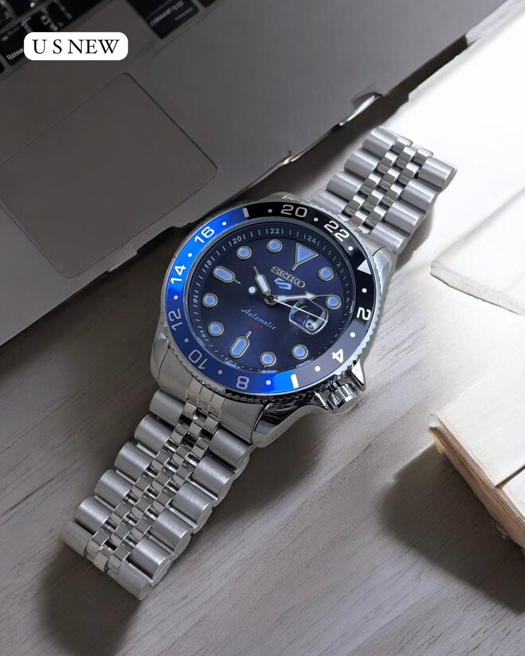 Seiko 7A Quartz timeless premium quality edition 4 Seiko 7A Quartz timeless premium quality blue dial side view