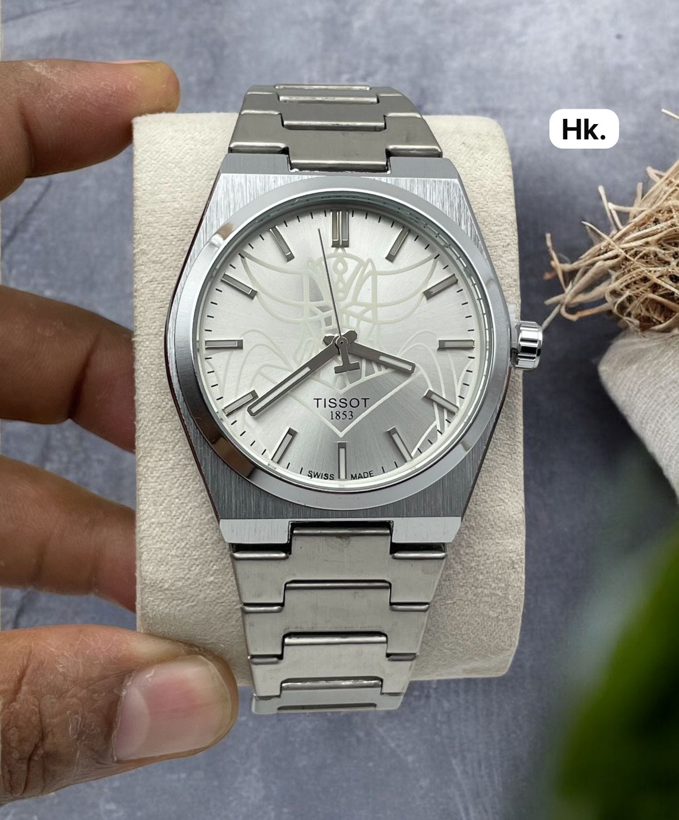 Tissot 7A Quartz Men’s Premium Watch Classic Analog Dial Metal Chain Original Model 4 Tissot 7A Quartz Men’s Premium Watch silver dial