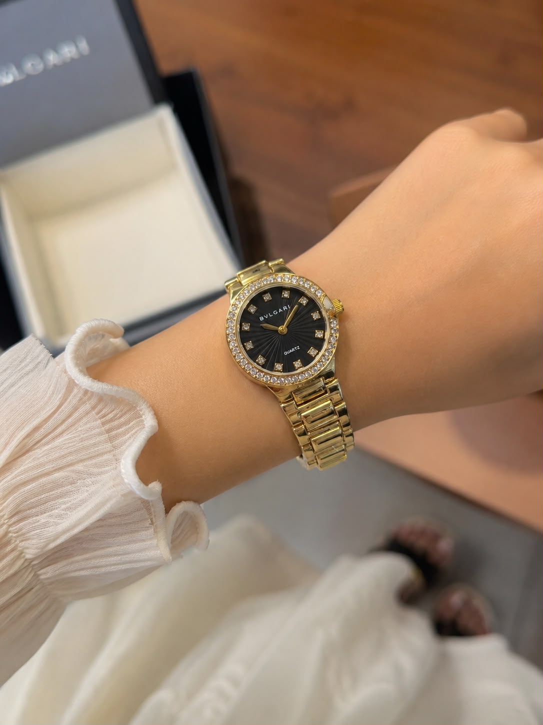 Bvlgari Lvcea 7A Quality Quartz 32mm Women's Watch – Black Diamond Dial Gold Bracelet 1 Bvlgari Lvcea 7a Women's Watch Black Diamond Dial Gold Bracelet