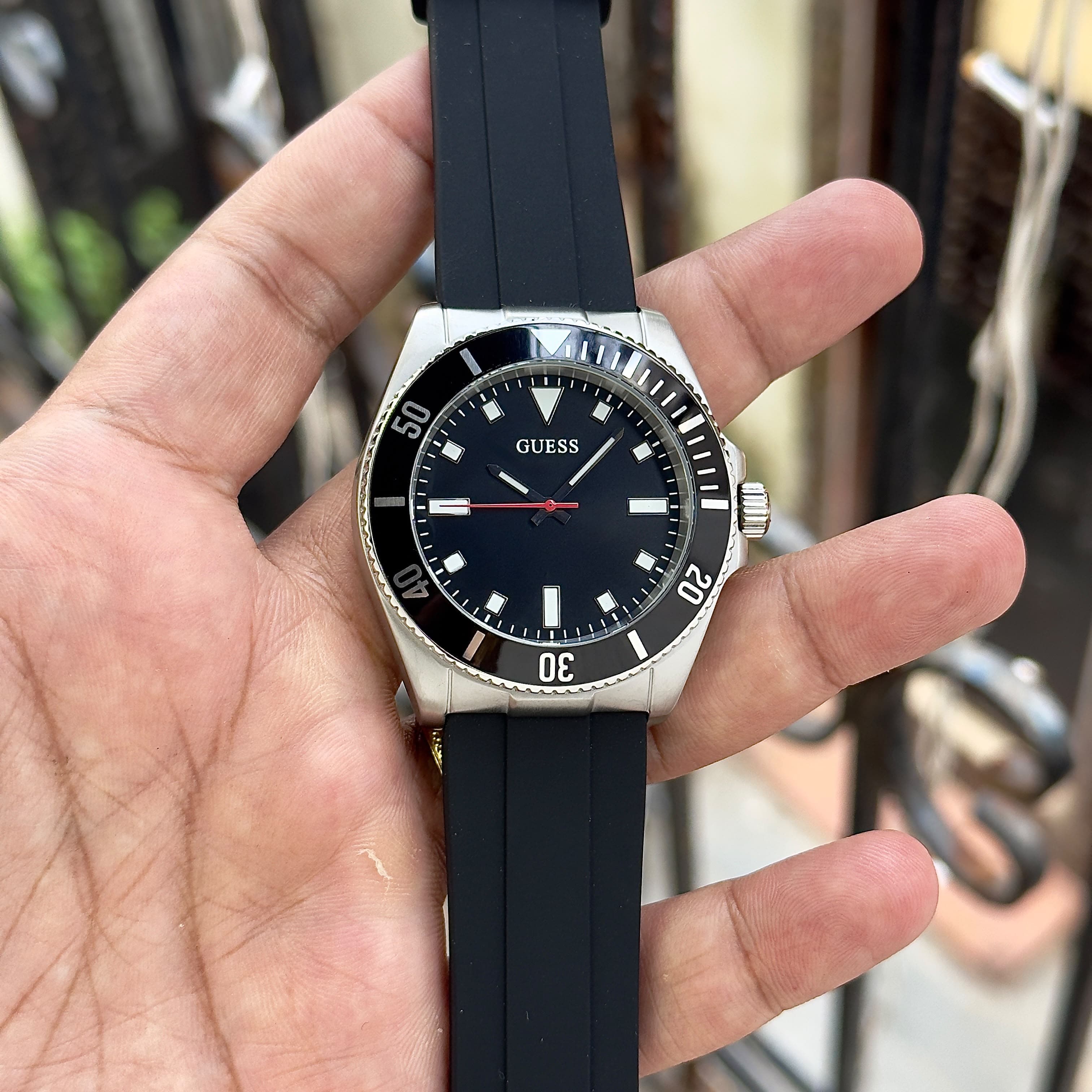 Guess GW0969G1 7A Quartz Silicone Strap Men's Watch 1 Guess GW0969G1 7a quartz Black Dial Silicone Strap Men's Watch