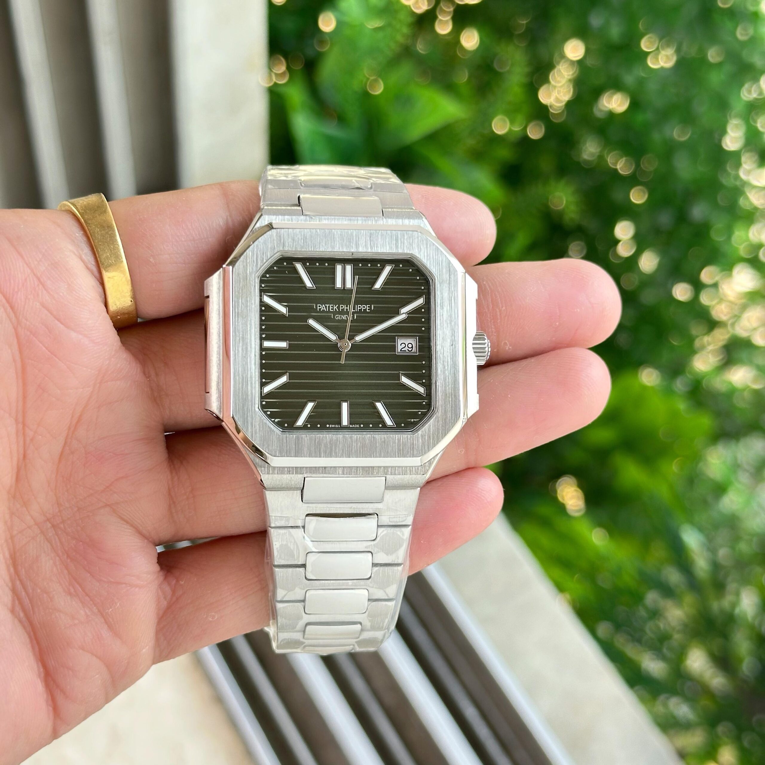 Patek Philippe Cubitus 7aa Black Dial Premium Men's Watch | Japanese Movement | Stainless Steel 5 Patek Philippe Cubitus Olive Green Dial Watch