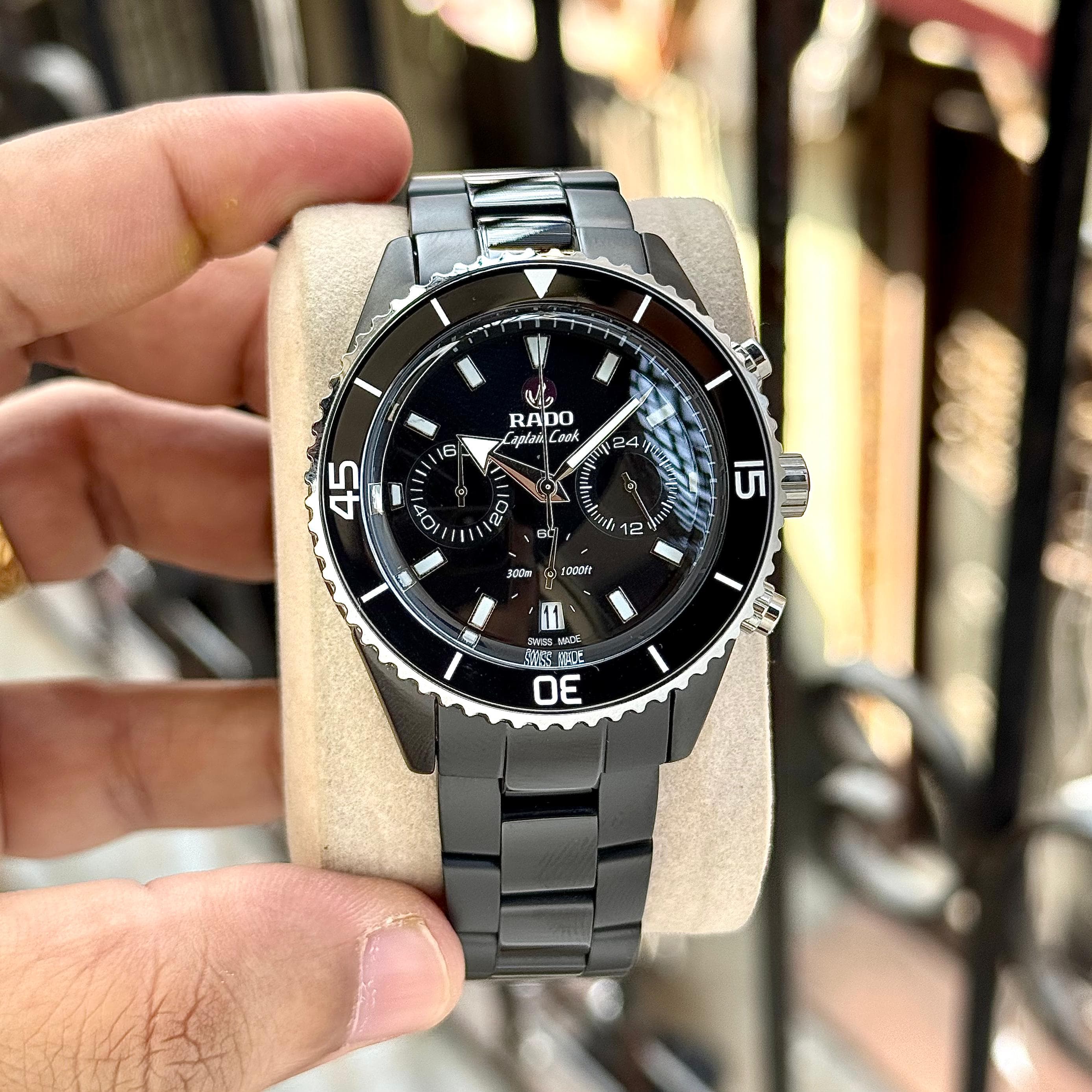 RADO Captain Cook High-Tech Ceramic Chronograph 7AA Quartz Men's Watch 4 RADO Captain Cook Black Dial Close-Up