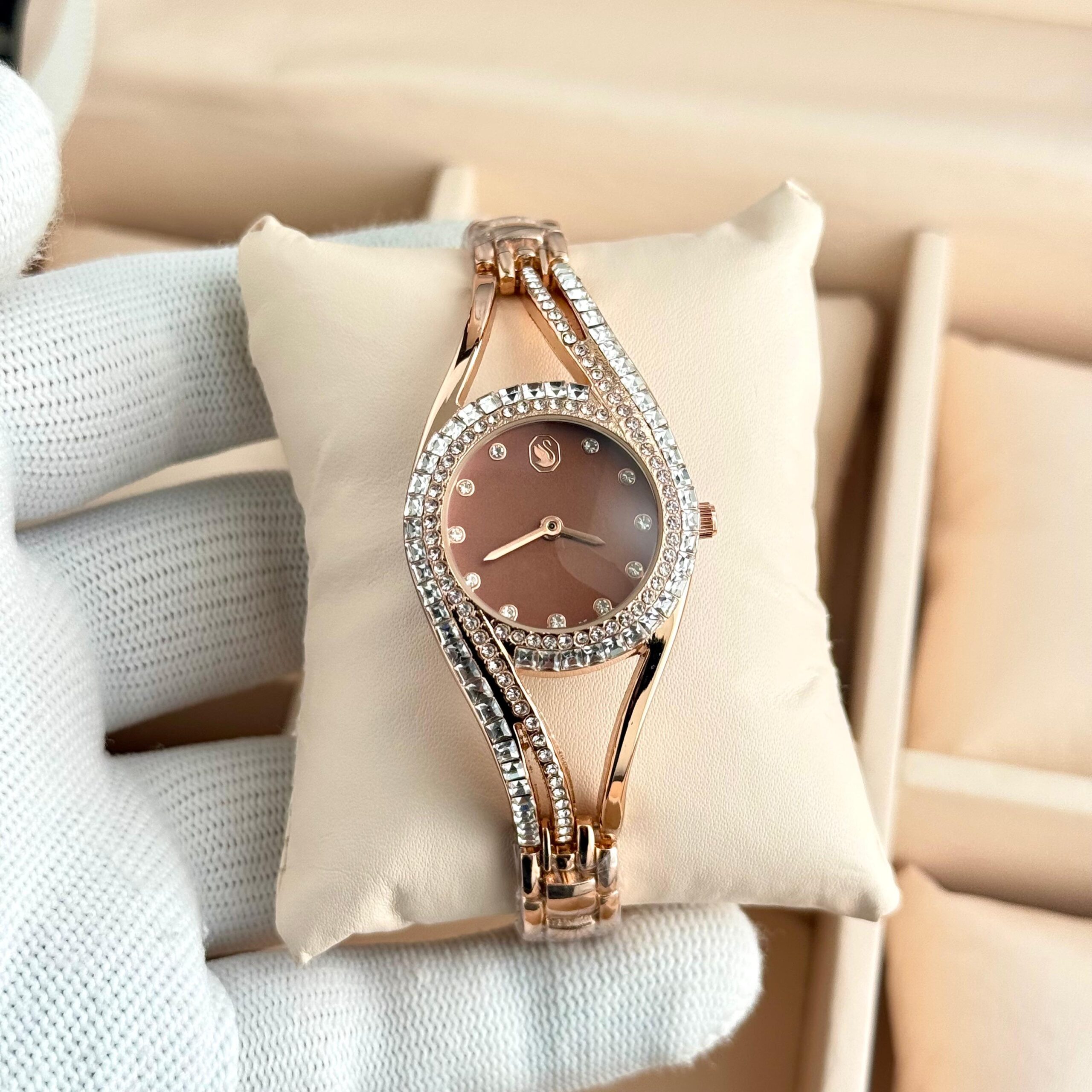 Swarovski Hyperbola 7A Quartz Women's Watch Crystal Diamond Silver & Rose Gold Bracelet 7 Swarovski Hyperbola Brown Dial Crystal Women's Watch Close Up