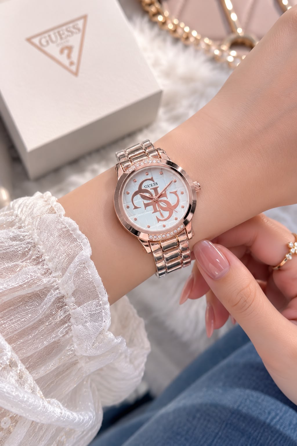 Guess Annette 7AA Premium Quartz Women's Watch – Rose Gold White Logo Dial 2 Guess Annette 7AA Premium Quartz Women's Watch – Rose Gold White Logo Dial - Image 2