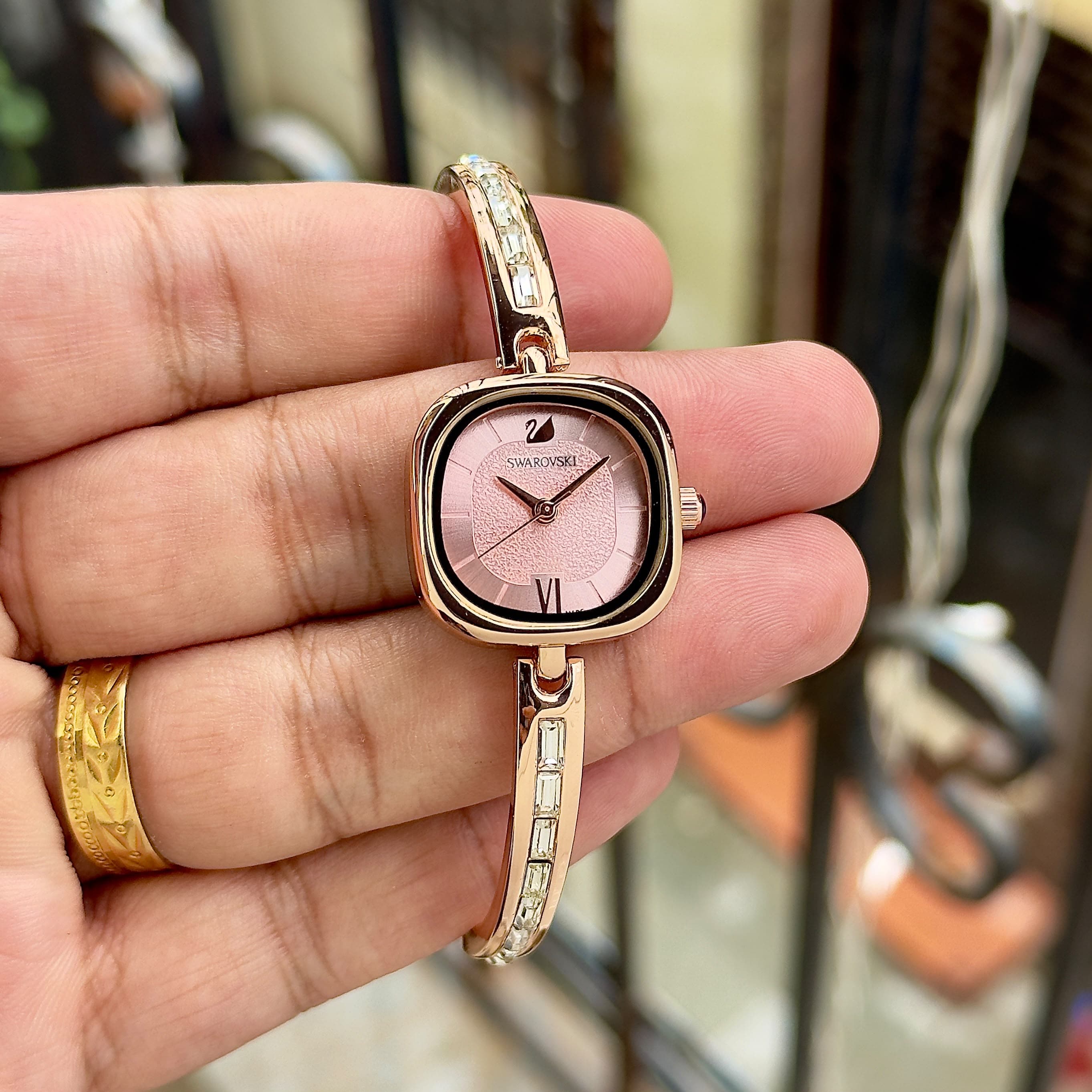Swarovski Elegant Ladies Crystal Bracelet Quartz Watch 7 Swarovski Ladies Watch Pink Dial Gold Bracelet